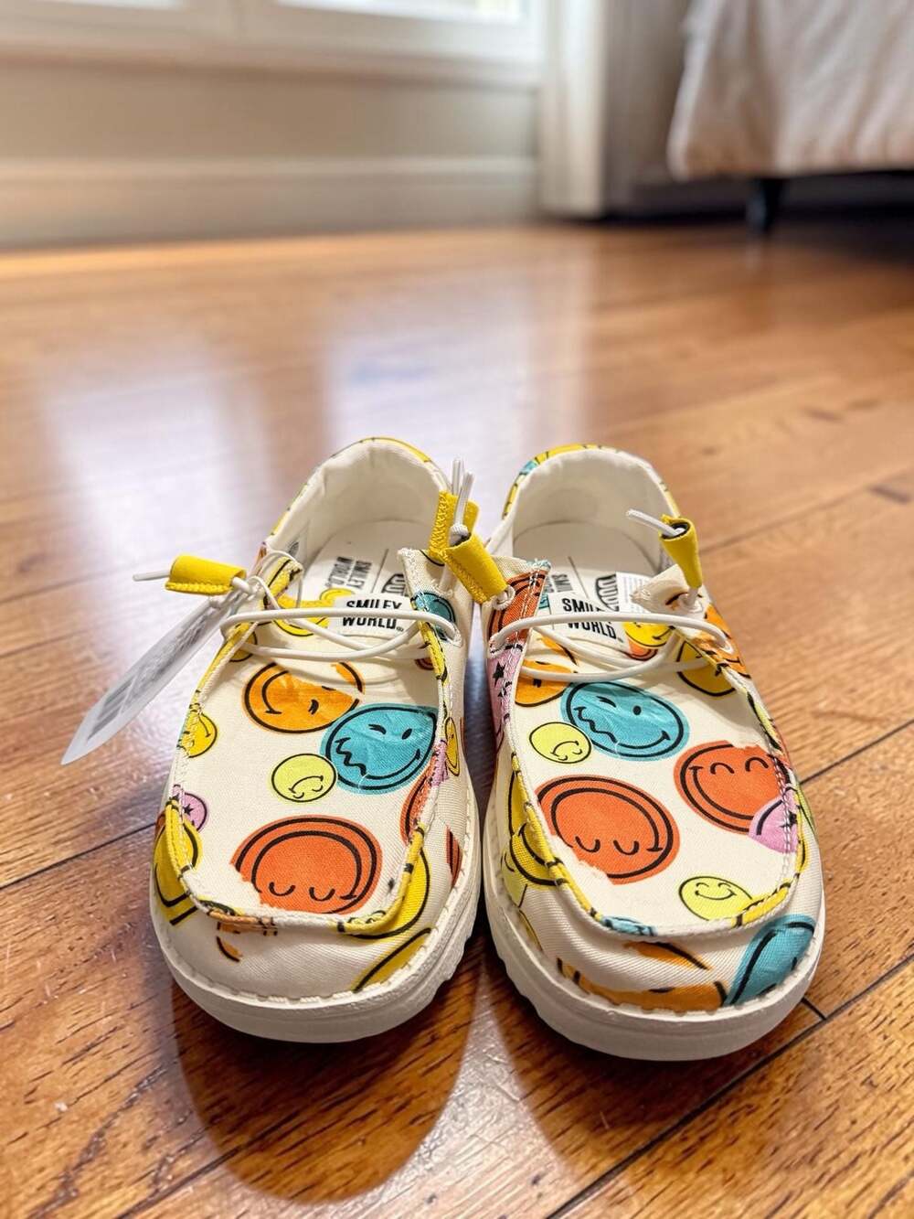 Hey Dude Women's Wendy Smiley World Cream Multi Slip-On Shoes Size W6